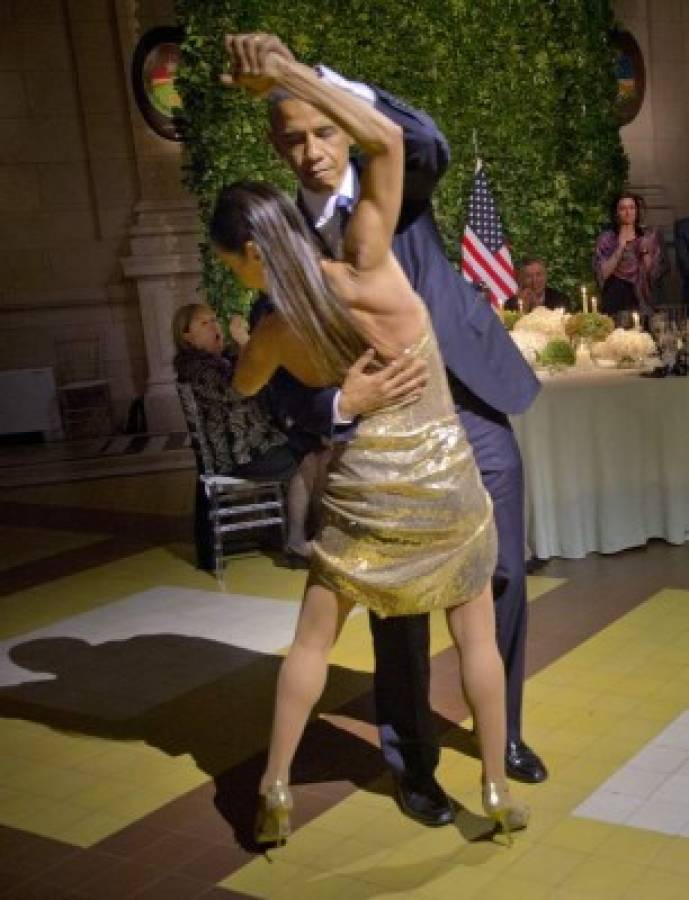 Los Obama bailan tango en Argentina