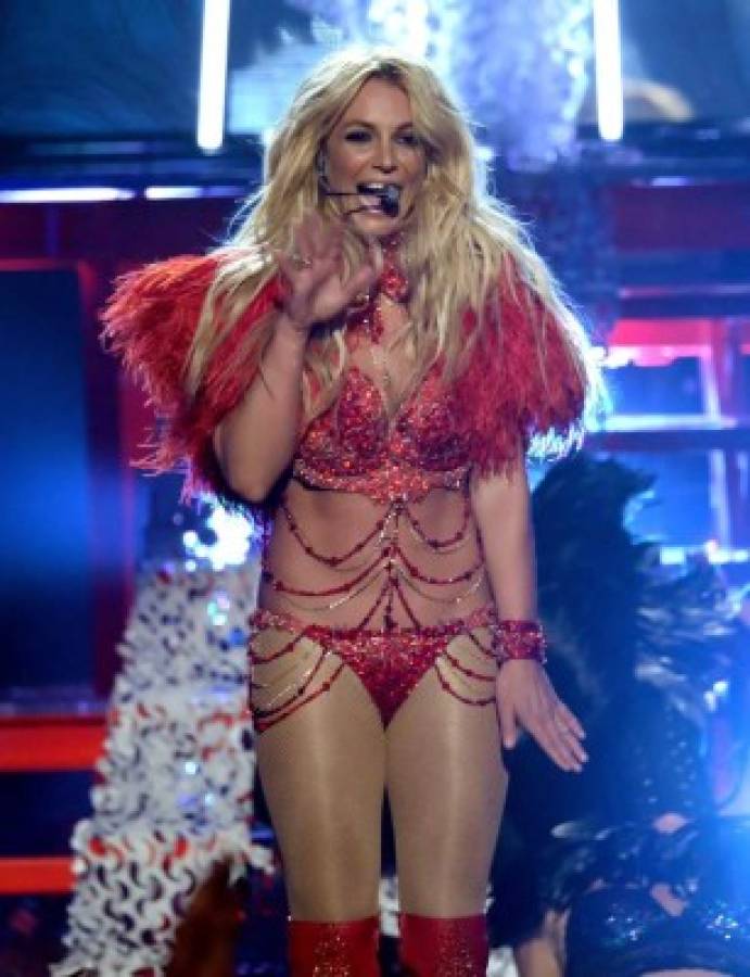 VIDEO: Así fue la sensual presentación de Britney Spears﻿ en los Billboard