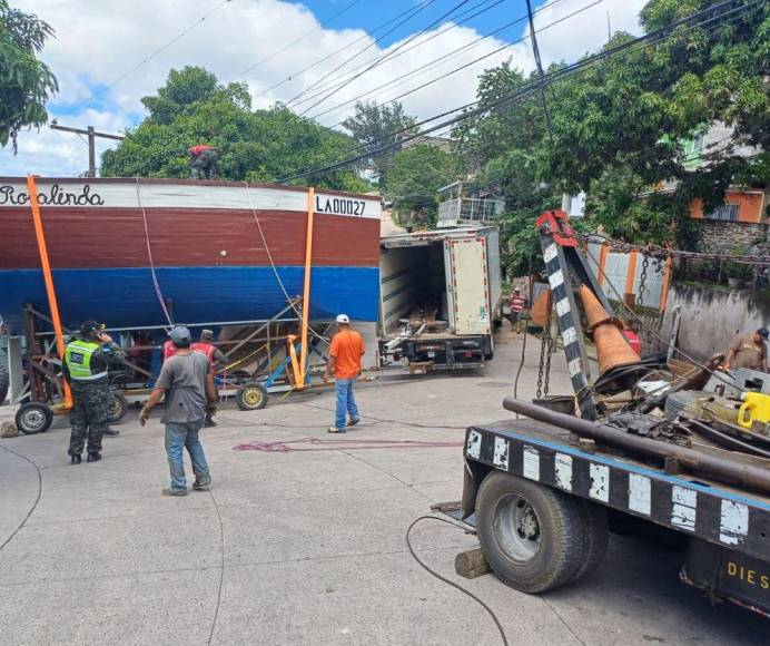 “¡Y se marchó!”: Así fue la odisea para mover a Rosalinda, el velero de El Reparto