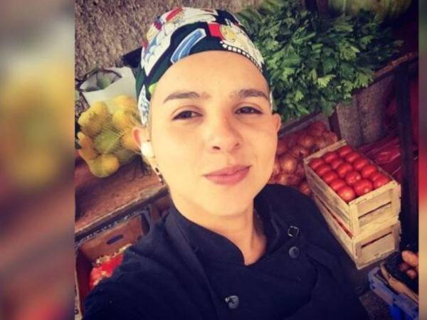 Yoana Lizeth Henao Orjuela, chef colombiana de 34 años, desapareció en México tras su última videollamada a familiares en julio, cuando les informó que se hospedaría en Playas de Rosarito. Desde entonces su familia está en desesperación por no saber qué pasó con ella.