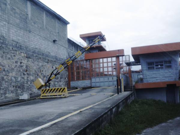 Las actividades ilícitas en el Centro Penitenciario Nacional de Támara no han cesado, pese al cambio de autoridades. Hace tres semanas se reveló que la Mara Salvatrucha había construído túneles para liberar a tres cabecillas.