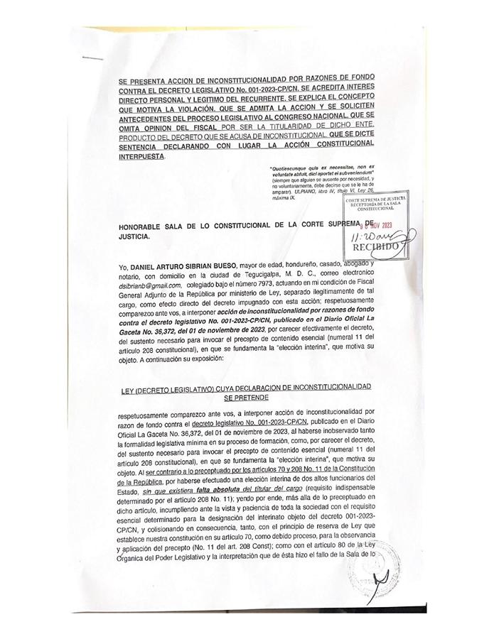 El documento presentado por Daniel Sibrián ante la Sala de lo Constitucional.