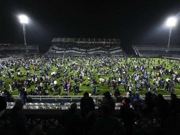 El partido fue suspendido a los 9 minutos del primer tiempo por graves disturbios ocurridos.