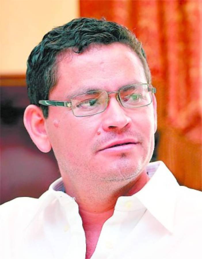 Sabillón llama 'idiota” al ministro Escoto