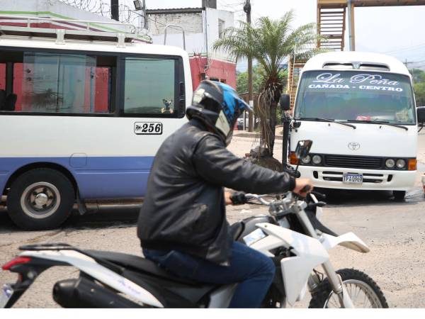 La ruta de buses de la colonia La Peña dejó de dar el servicio debido a un aumento en el cobro de la extorsión.