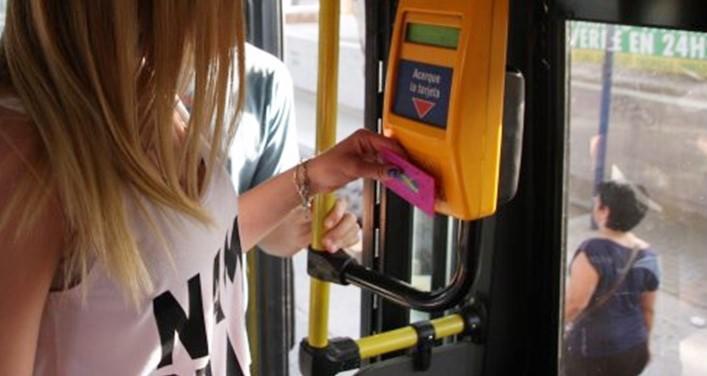 Pago electrónico, transbordo y turnos: el ambicioso proyecto que busca modernizar buses en la capital