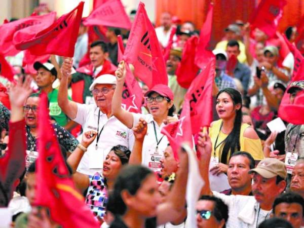 Los cuadros de los partidos políticos están contaminados por los narcos.