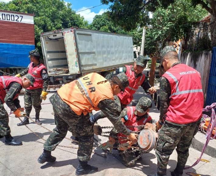 “¡Y se marchó!”: Así fue la odisea para mover a Rosalinda, el velero de El Reparto