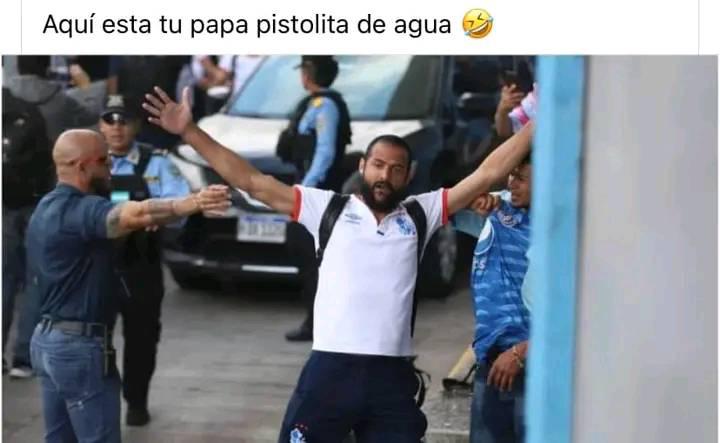 ¡Sin piedad! Crueles memes contra Auzmendi tras fallar penal vs Olimpia