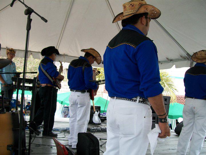 Talentoso, padre y un gran amigo: Así era Luis Sánchez, el músico que murió tras caer al río Choluteca