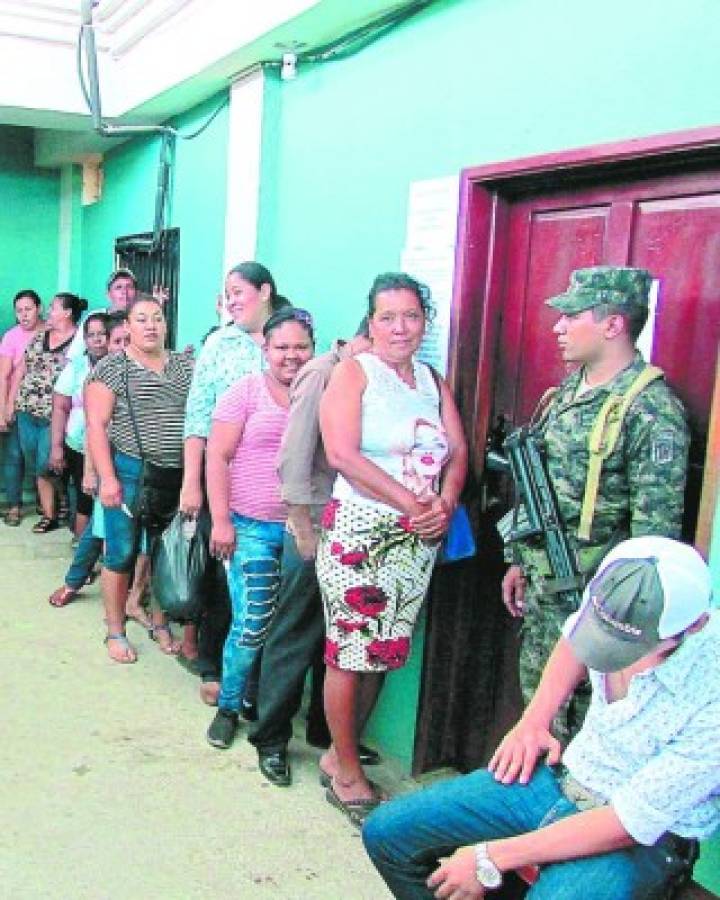 El RNP amplía su horario para entregar cédulas