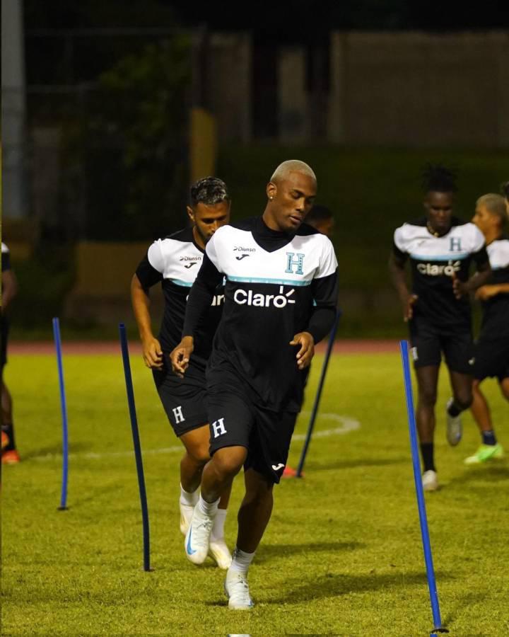 Honduras entrena en Kingston para partido ante Jamaica en Nations League