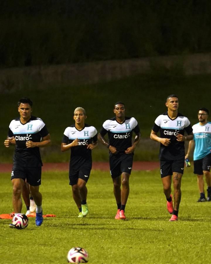 Honduras entrena en Kingston para partido ante Jamaica en Nations League