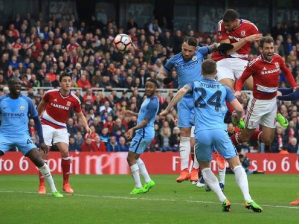 El duelo se disputó en el Riverside Stadium en Middlesbrough (Foto: Agencias/ AFP / Deportes EL HERALDO Honduras)