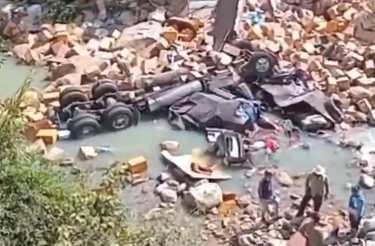 “Siempre tuvo un gran respeto por la carretera”: la tragedia de Miguel Acuña al caer de un puente con su tráiler