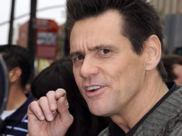 Anteriormente, Carrey había denunciado que estaba siendo extorsionado por la progenitora de su exnovia Cathriona White.