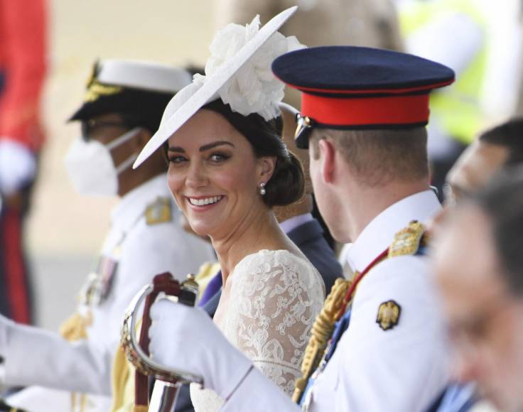 Los “guiños” de vestuario de Kate Middleton durante su viaje por el Caribe