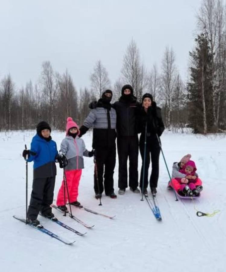 Cristiano Ronaldo y Georgina Rodríguez  sorprenden con sus vacaciones