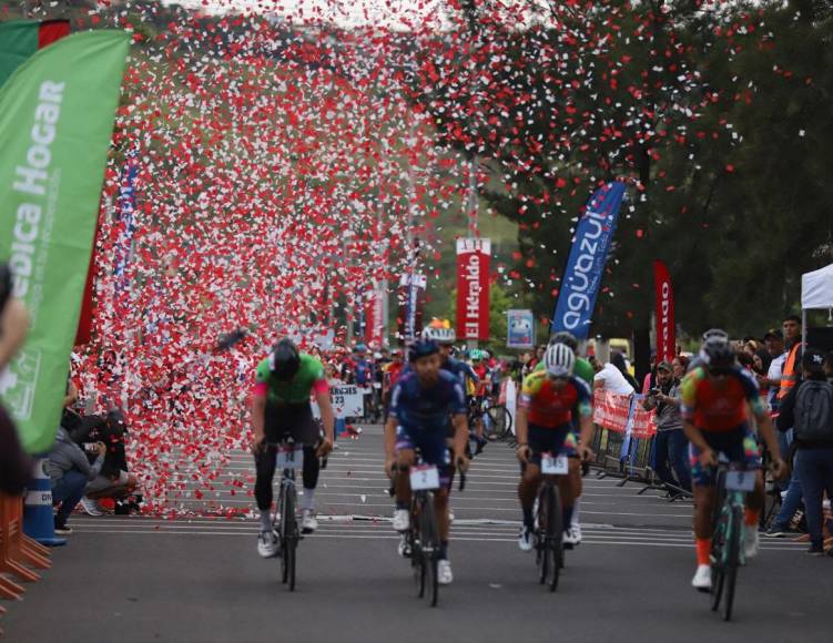 Lucha y emoción: Los 20 mejores momentos de la Vuelta Ciclística 2023