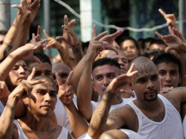 Estudios del gobierno salvadoreña estiman que medio millón de personas pertenecen o tienen algún vínculo con las maras y pandillas, foto: Tomada de El Nuevo Diario.