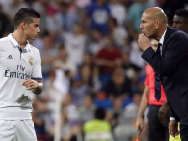 Zinedine Zidane, entrenador del Real Madrid confía en la pronta recuperación del jugador colombiano James Rodríguez (Foto: Agencias / EL HERALDO Honduras / Noticias de Deportes)