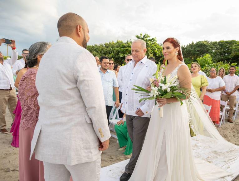 Las fotos que no viste de la boda de Daniel Sponda y Erika Urtecho