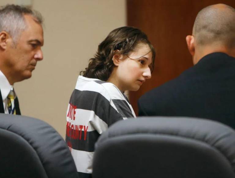 Sale libre Gypsy Rose Blanchard, joven que convenció a su novio de asesinar a su madre