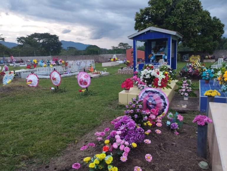 Belleza escénica y limpieza: así es el cementerio más bonito de Olancho