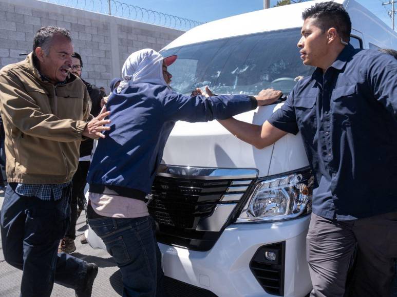 Así fue la visita a Juárez del presidente Andrés López Obrador tras incendio en estación migrante