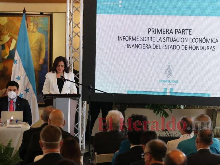 Las cifras reveladas en primer informe financiero de situación del Estado (FOTOS)