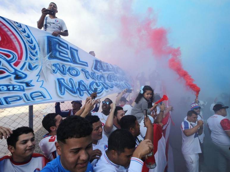 De rojo, blanco y azul se viste el Chelato Uclés para el duelo Olimpia vs Génesis