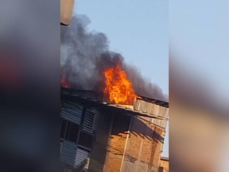 Imágenes del incendio en Tegucigalpa que quemó varios negocios