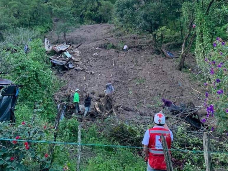 Muerte, personas soterradas y destrucción: lluvias provocan caos en Intibucá