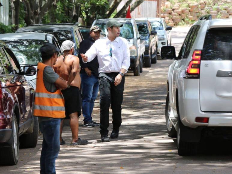 Entre dolor y llanto, familiares reclaman el cuerpo de Frank Zelaya, víctima de accidente de bus