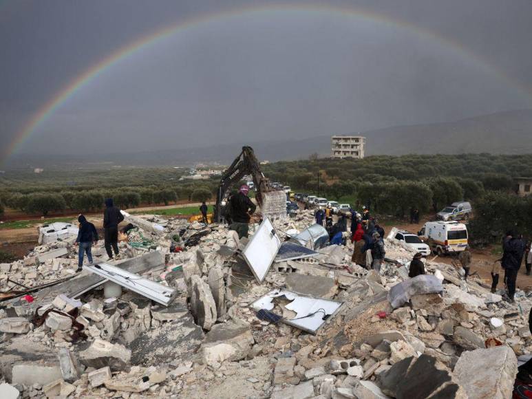 Las 20 imágenes más impactantes del terremoto en Turquía y Siria