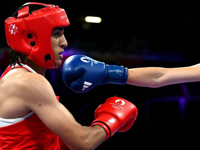 ¿Quién es Imane Khelif, boxeadora con polémica de género en París 2024?