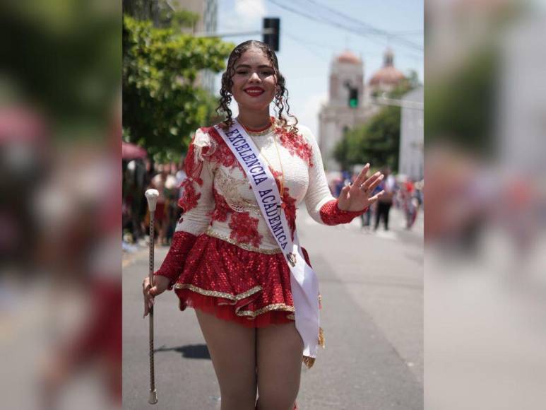 Palillonas de la zona norte de Honduras se vistieron de gala para rendir honor en desfiles patrios 2024