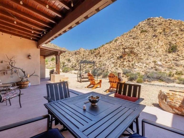 Así es la lujosa mansión que Amber Heard compró en zona desértica de California (FOTOS)