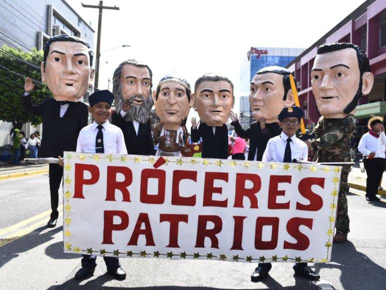 San Pedro Sula celebra con ritmo y color: estudiantes rinden honor a la patria