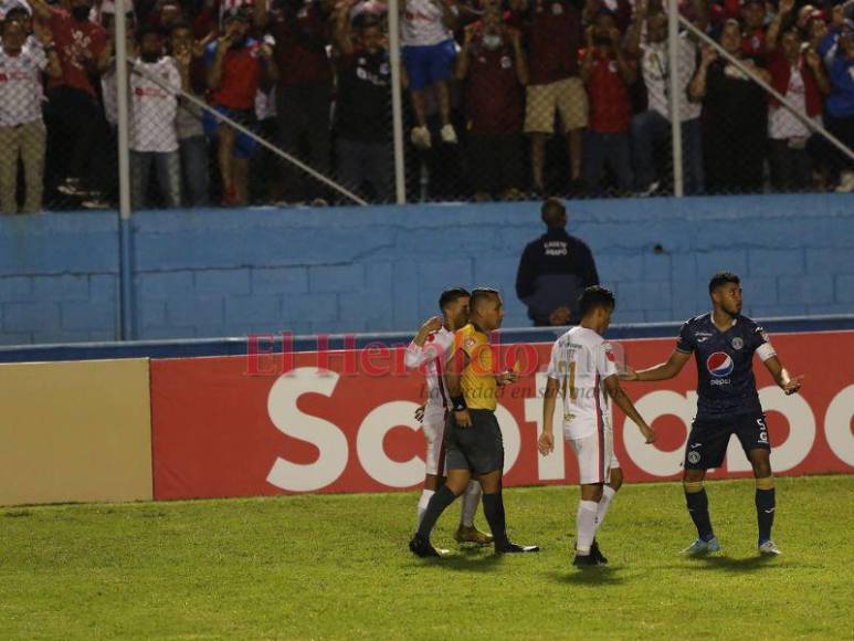 ¡Olimpista disfrútalo que es para vos! Señoras y señores: así fue la noche mágica que vivió el Rey de Copas (Fotos)