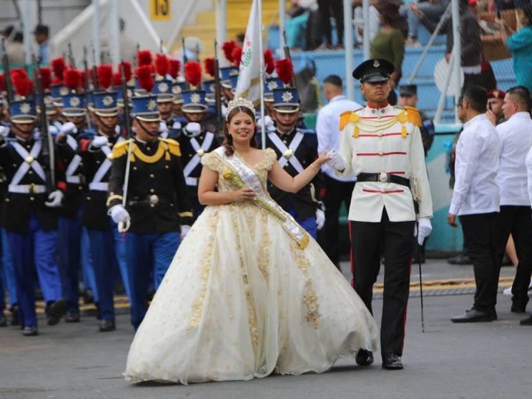 Así desfilaron los cadetes de las Fuerzas Armadas de Honduras en las fiestas patrias 2024