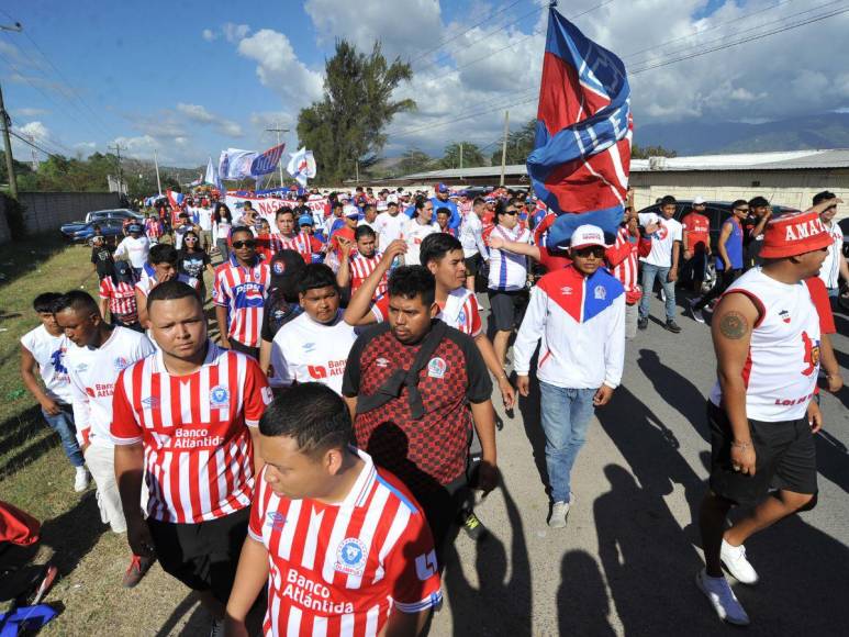 ¡Llega la Ultra! Así se vive el ambiente para el Olimpia vs Marathón