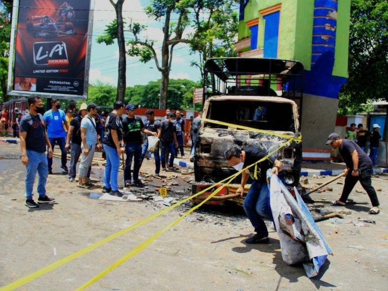 Narran el horror de la estampida que dejó más de 120 muertos en estadio de Indonesia