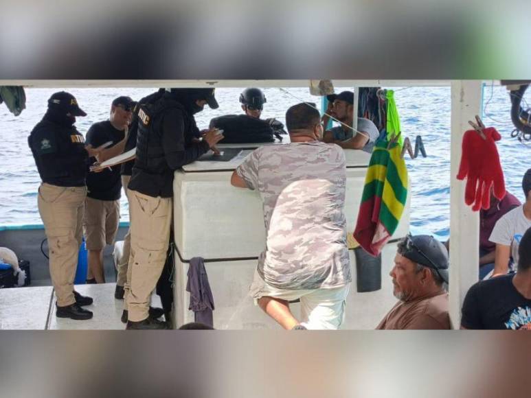 ¡Intentaron tirarla al mar! Así fue la incautación de 324 kilos de cocaína en Caribe hondureño