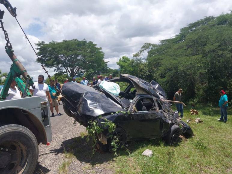 Las imágenes del aparatoso accidente que dejó dos personas muertas en Talanga