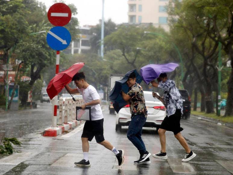 Tifón Yagi deja dos muertos y casi un centenar de heridos en el sur de China