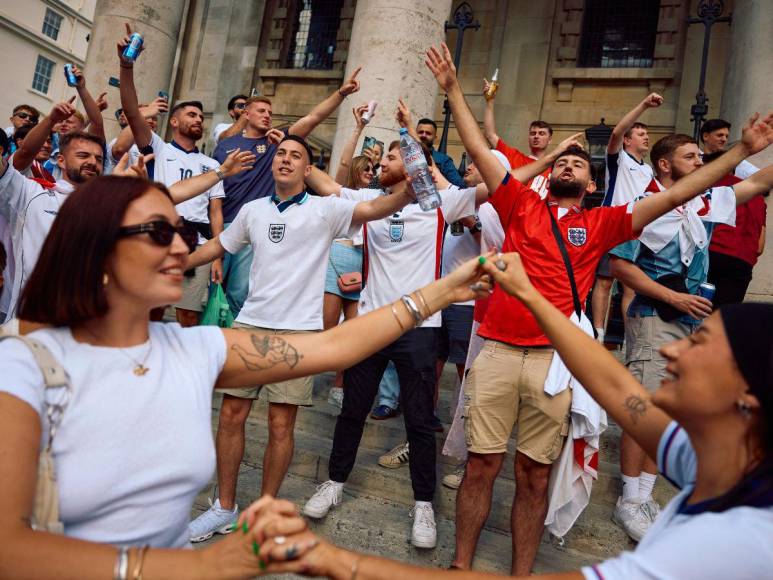 España vs Inglaterra: bellas aficionadas engalanan la final de la Euro 2024