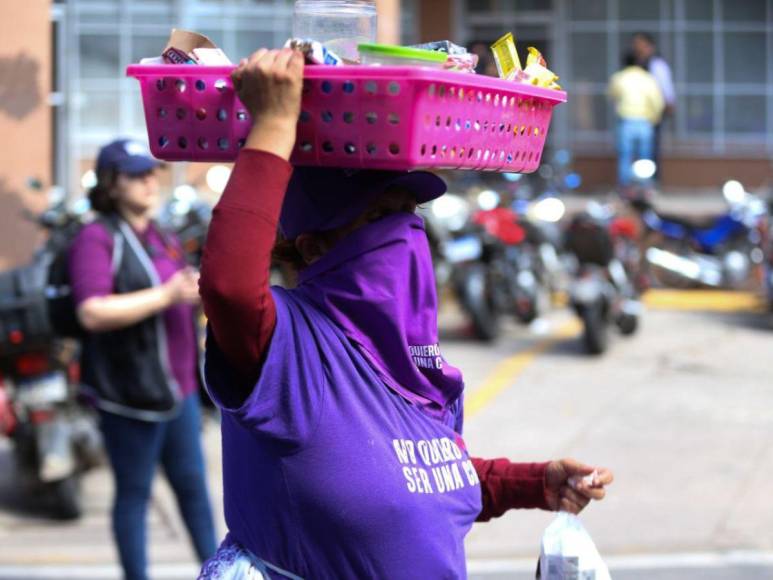 Mujeres realizan marcha “no quiero ser una más” en contra de femicidios