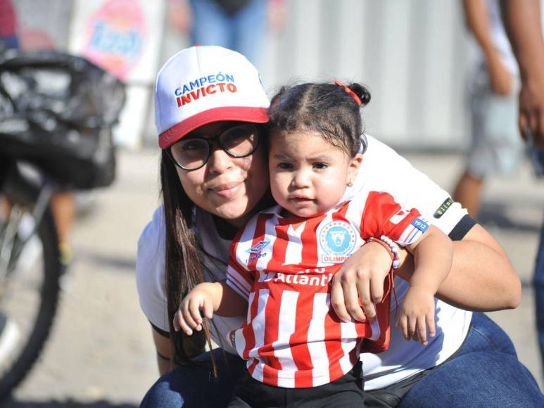 ¡Llega la Ultra! Así se vive el ambiente para el Olimpia vs Marathón