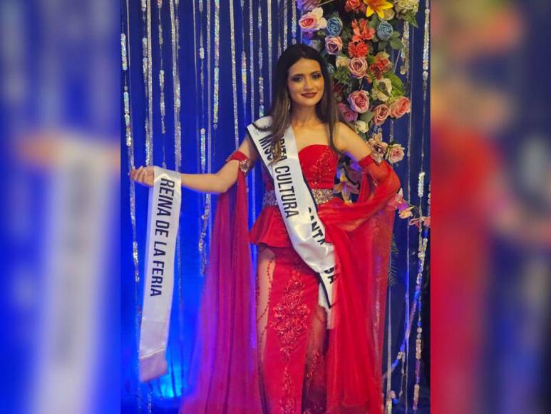 Digna Mejía, candidata con discapacidad auditiva, se corona reina de la Feria Agostina de Santa Rosa de Copán 2023